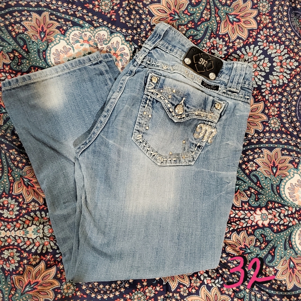 3 pair of miss me & 1 pair of rock revival